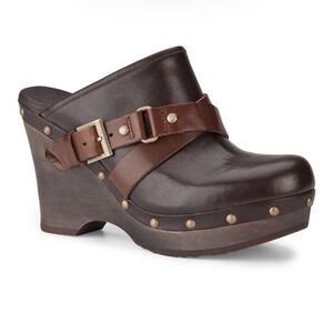 UGG Natalee Chocolate Wedge Clogs 8